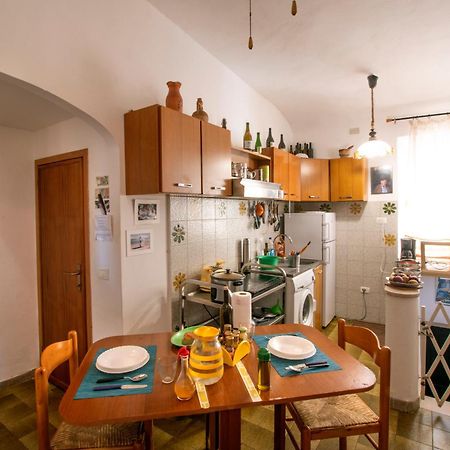 Casa Vacanze Nel Centro Storico Di ปอร์โตแฟร์ราโย ภายนอก รูปภาพ